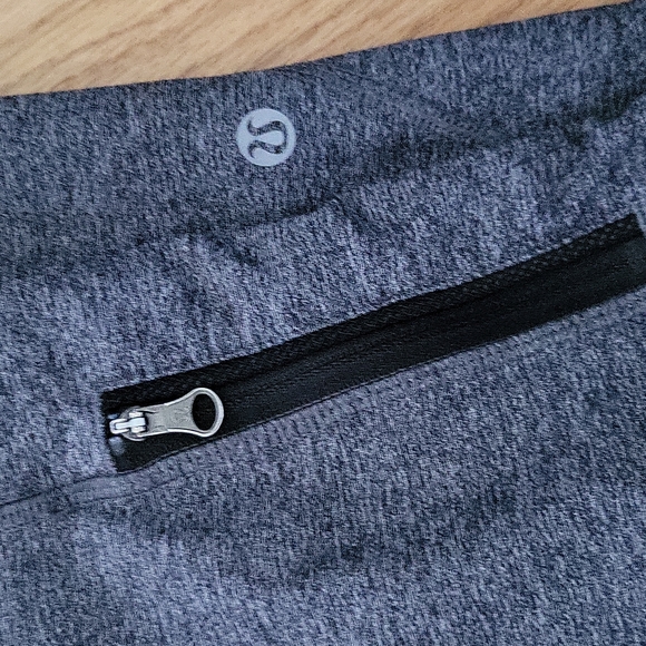 Lululemon pink gray legging - Picture 2 of 3